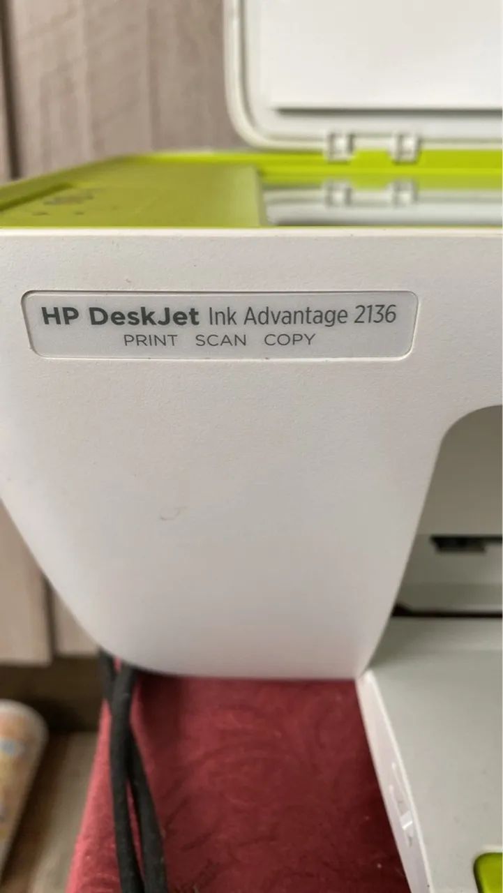Impressora HP DeskJet Ink Advantage 2136 - Foto 2