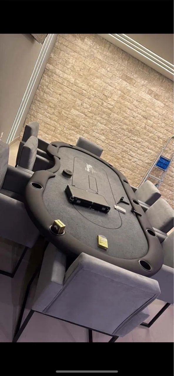 BLACK FRIDAY Poker Table64317062782083120