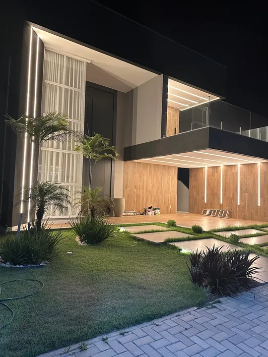 Casa em condomínio fechado e com móveis modulados em Nossa Sra. da Glória