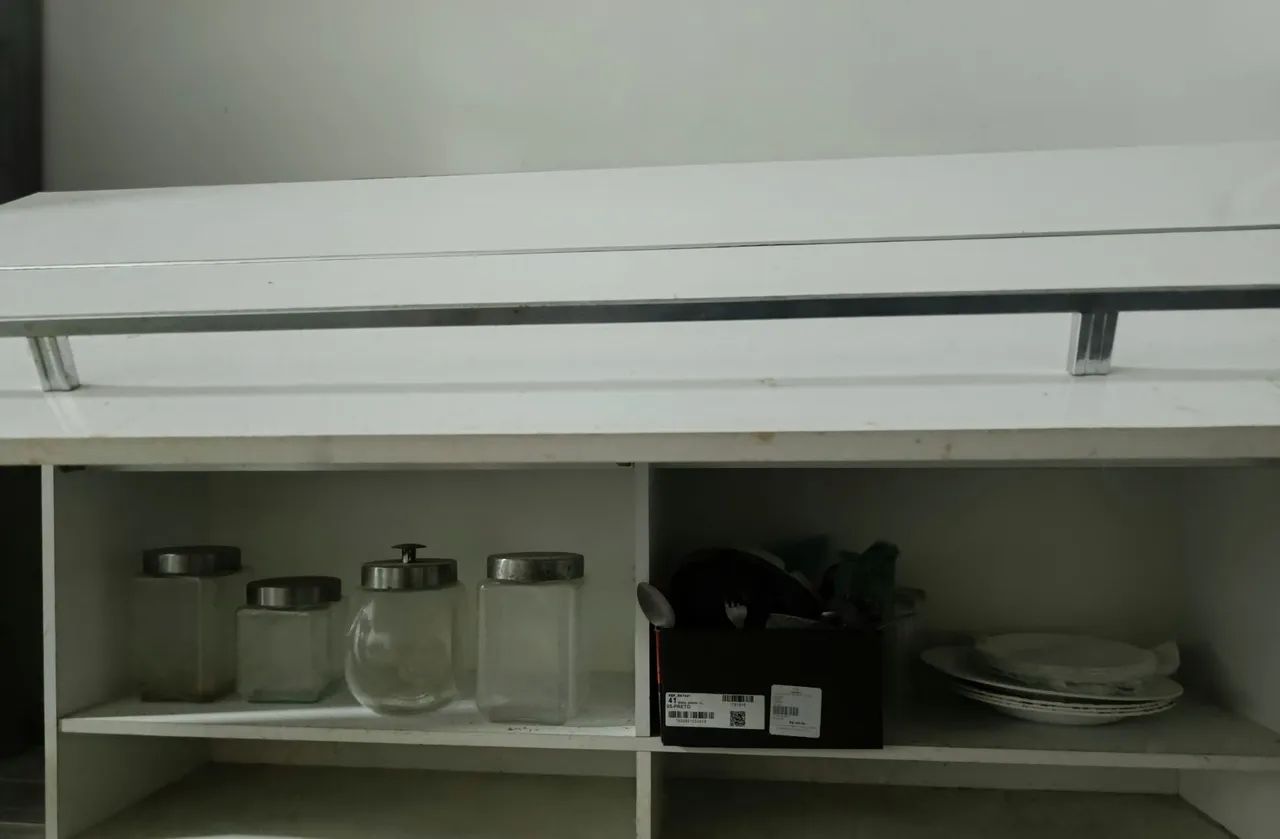 Armário de Cozinha Branco + Escrivaninha branca