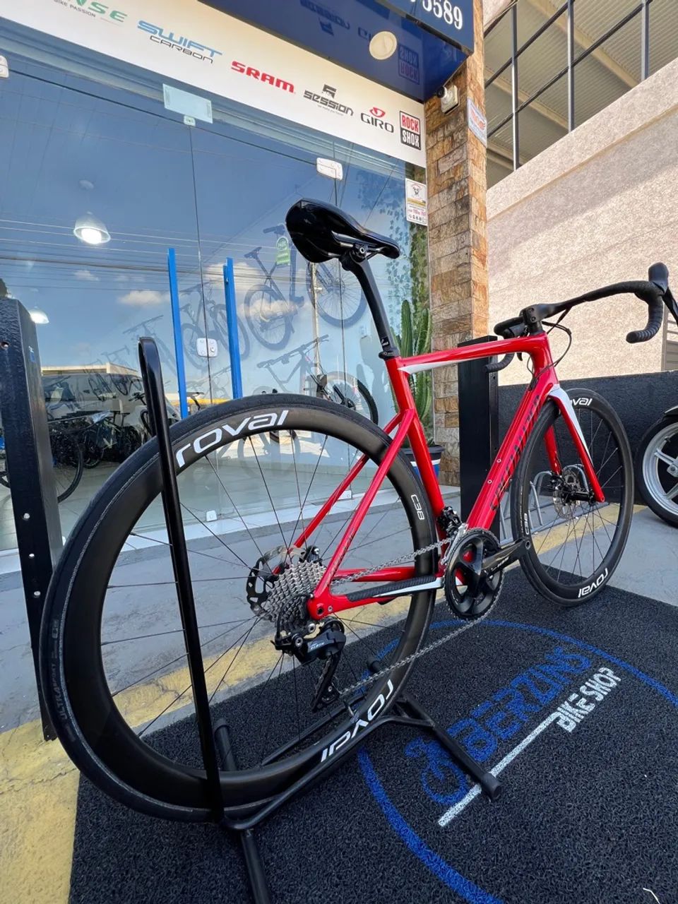 SPECIALIZED TARMAC SL6 DISC CARBONO 56 - SHIMANO 105 11v - RODAS ROVAL C38 CARBONO - NF  - Foto 2