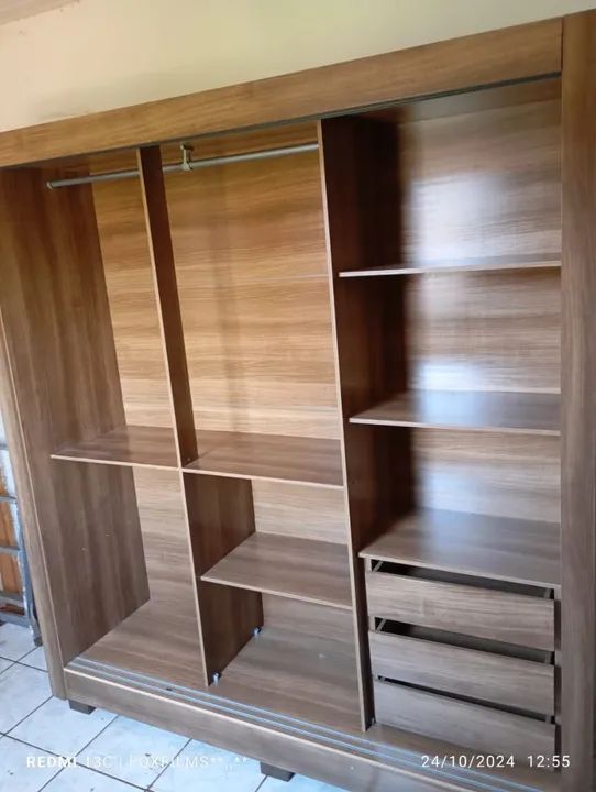 Guarda-Roupas de 3 Portas - Novo - Foto 3
