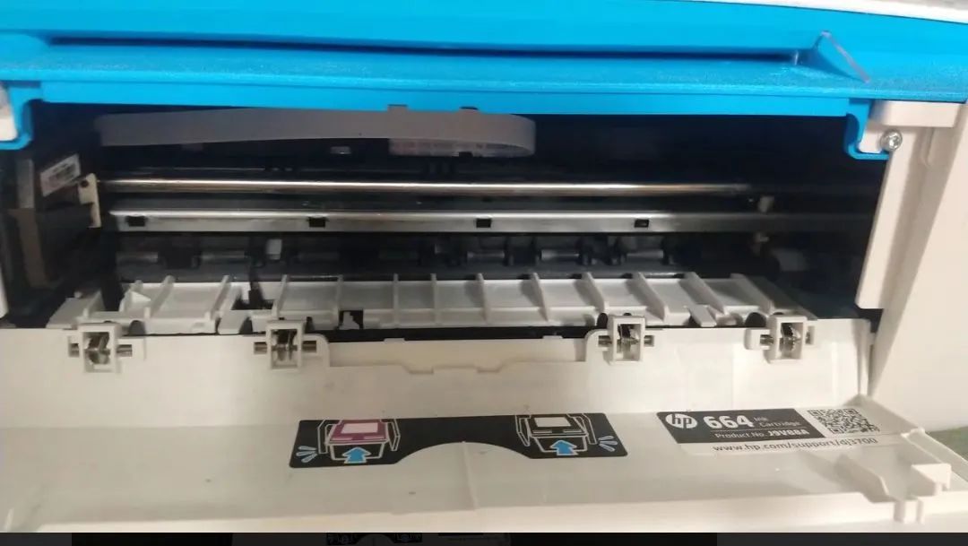 Impressora HP DeskJet Ink Advantage 3776 - Foto 2