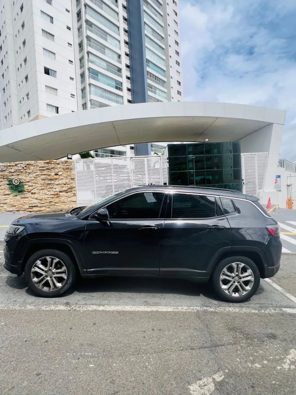 Carro único dono , com uma mossa na tampa traseira interesse ligar ou zap *  - Foto 5