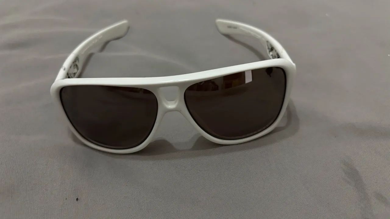 Vendo óculos modelo raridade oakley original - Foto 2