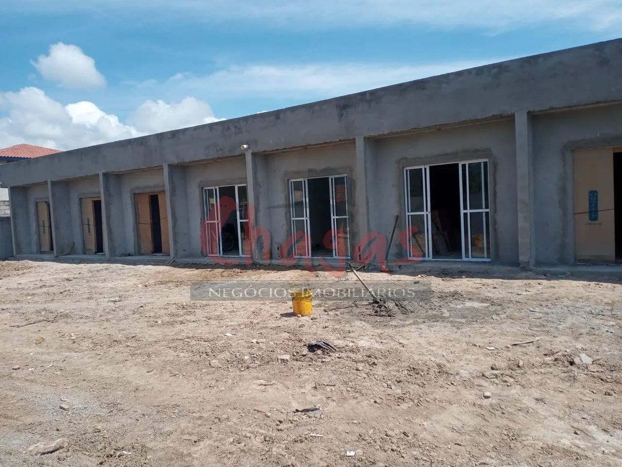 Casa em condomínio à venda em Caraguatatuba, bairro dos Golfinhos