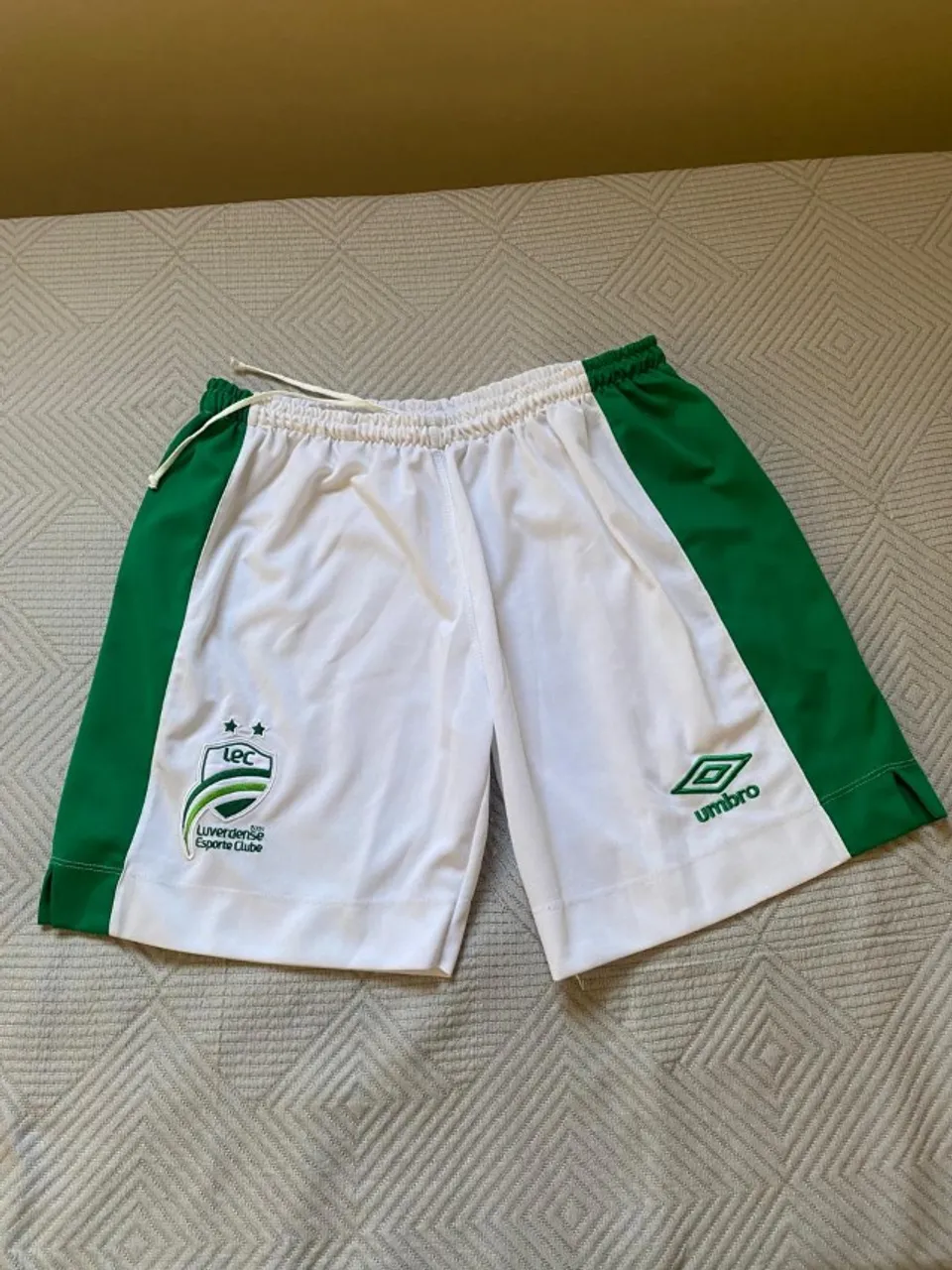 SHORTS DE TIME DE FUTEBOL