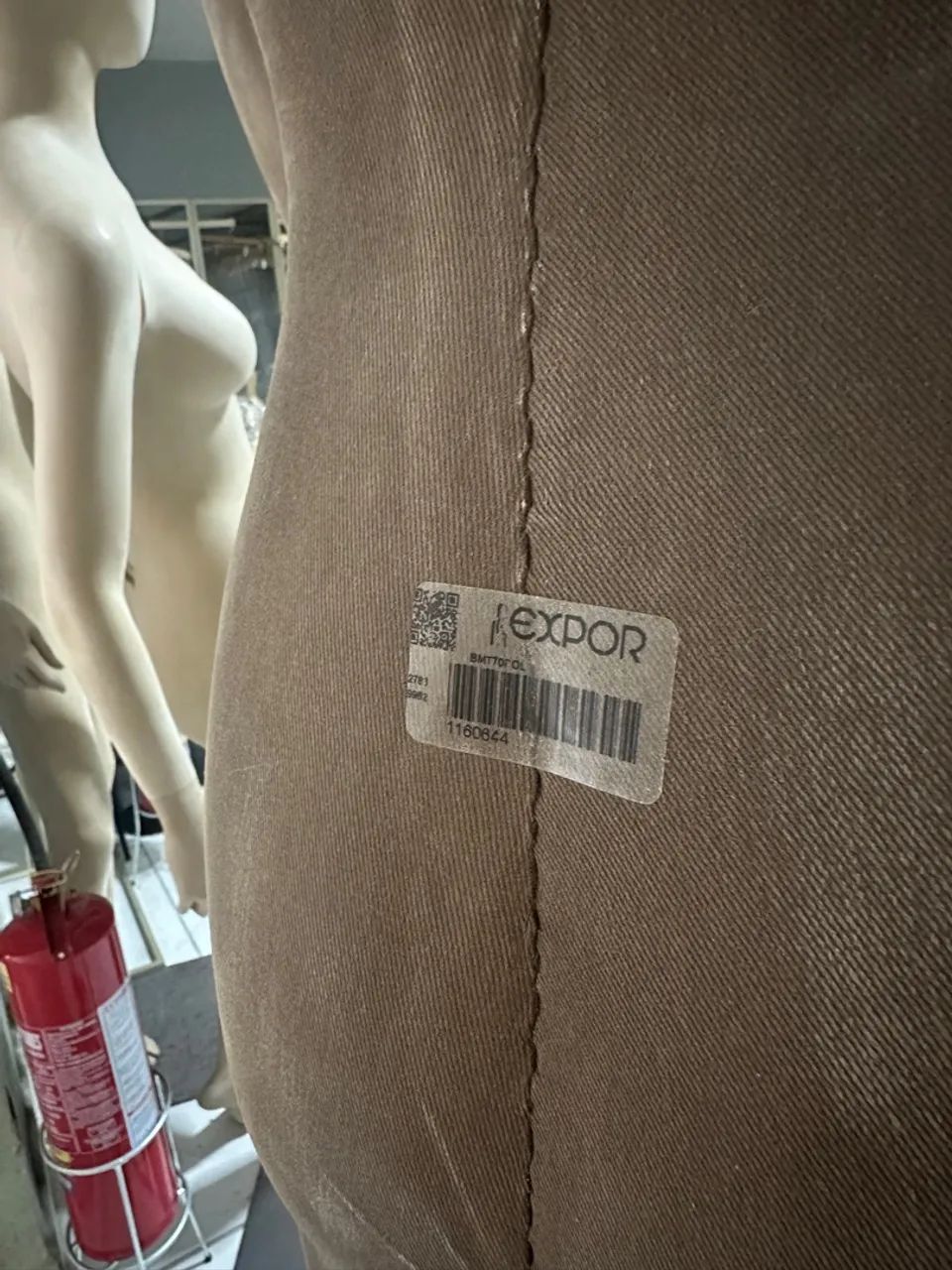 Manequim da marca expor- impecável  - Foto 2