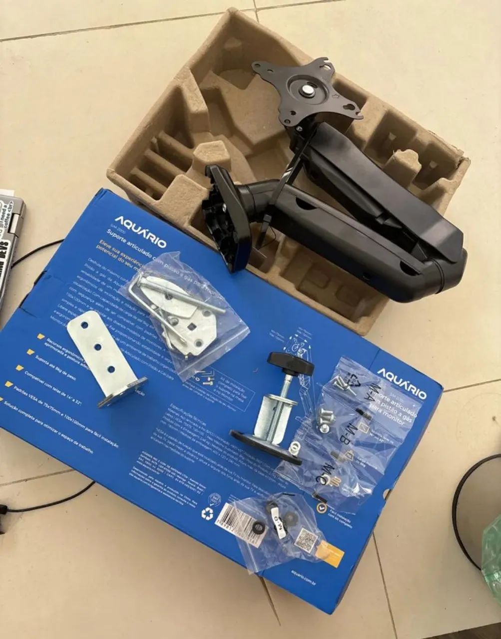 Suporte para Monitor Articulado Aquário 