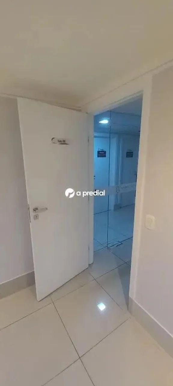 Locação de Comercial / Sala na cidade de Fortaleza - Foto 2