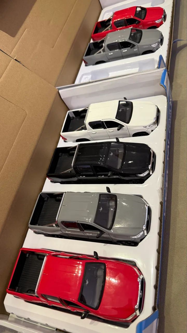 Hilux em metal 1/27 - Foto 2