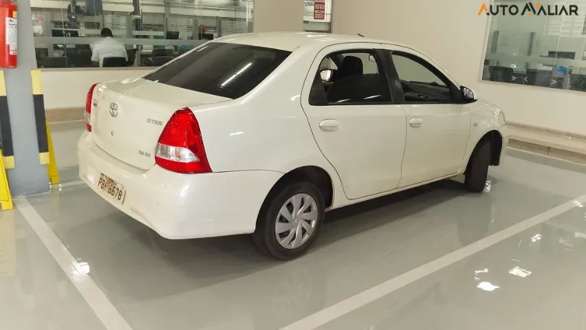 ETIOS 1.5 XS SEDAN 16V FLEX 4P AUTOMATICO - Foto 4