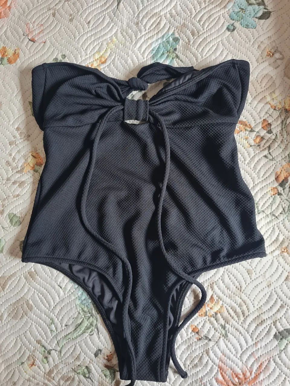 Maiô Preto com Detalhe de Laço - Novo!