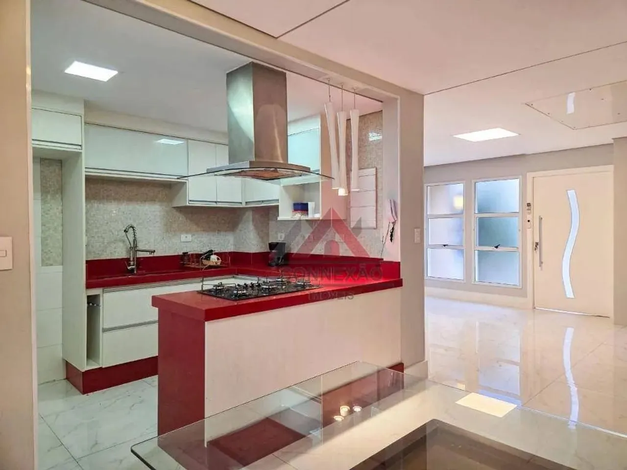 Sobrado com 3 dormitórios à venda, 146 m² por R$ 940.000 - Recanto das Araucárias.