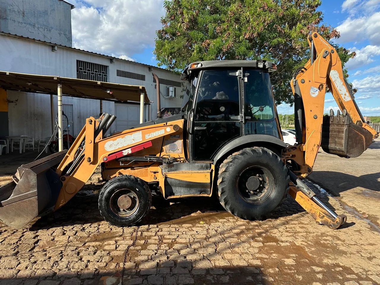 Retroescavadeira case 2013 toda revisada - Foto 3