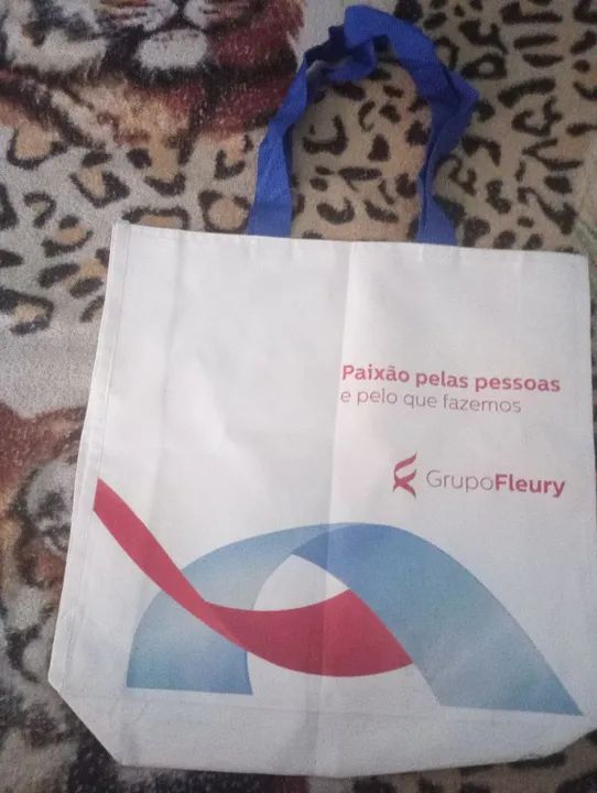 Sacola bolsa de ombro saúde Grupo Fleury branca 