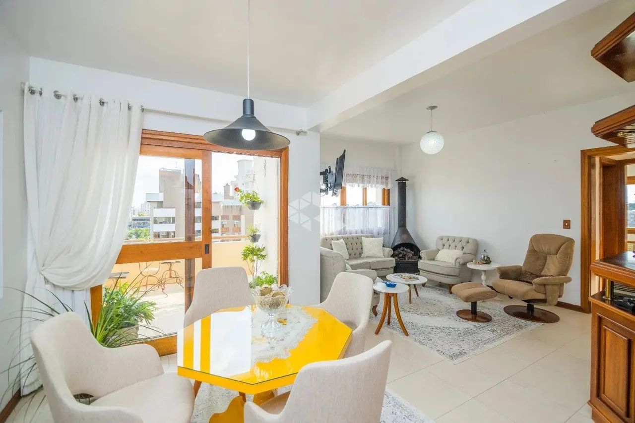 Cobertura duplex, com 2 dormitórios, 1suites, hidro, sacadas, vista, churrasqueira e 3 vag - Foto 3