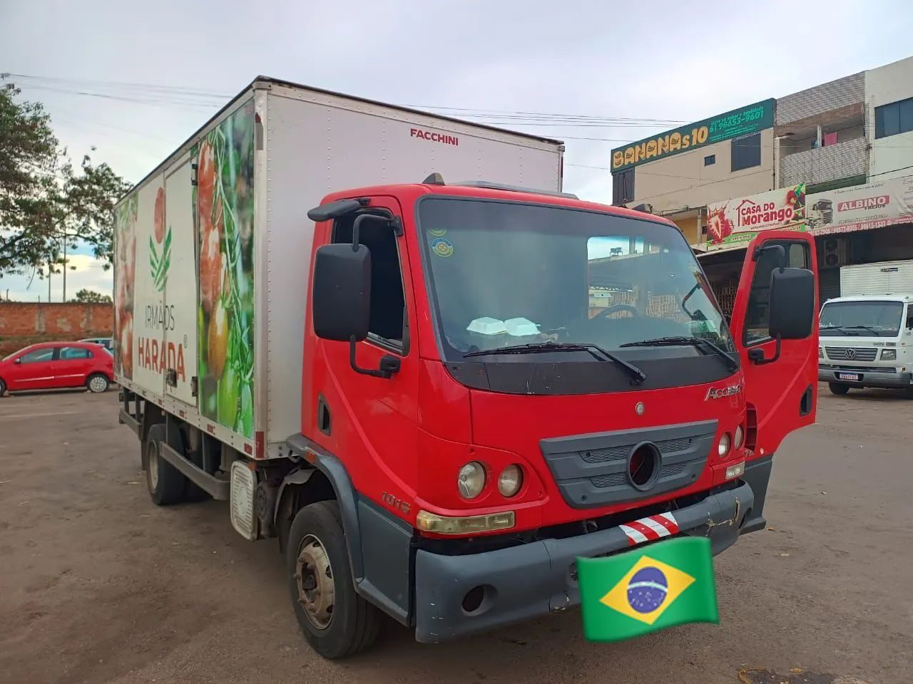 Acello 1016 2017 baú 32m3 único dono. Motor OM 924. 4.8l, 156 cv  cambio de 5 machas.  - Foto 5