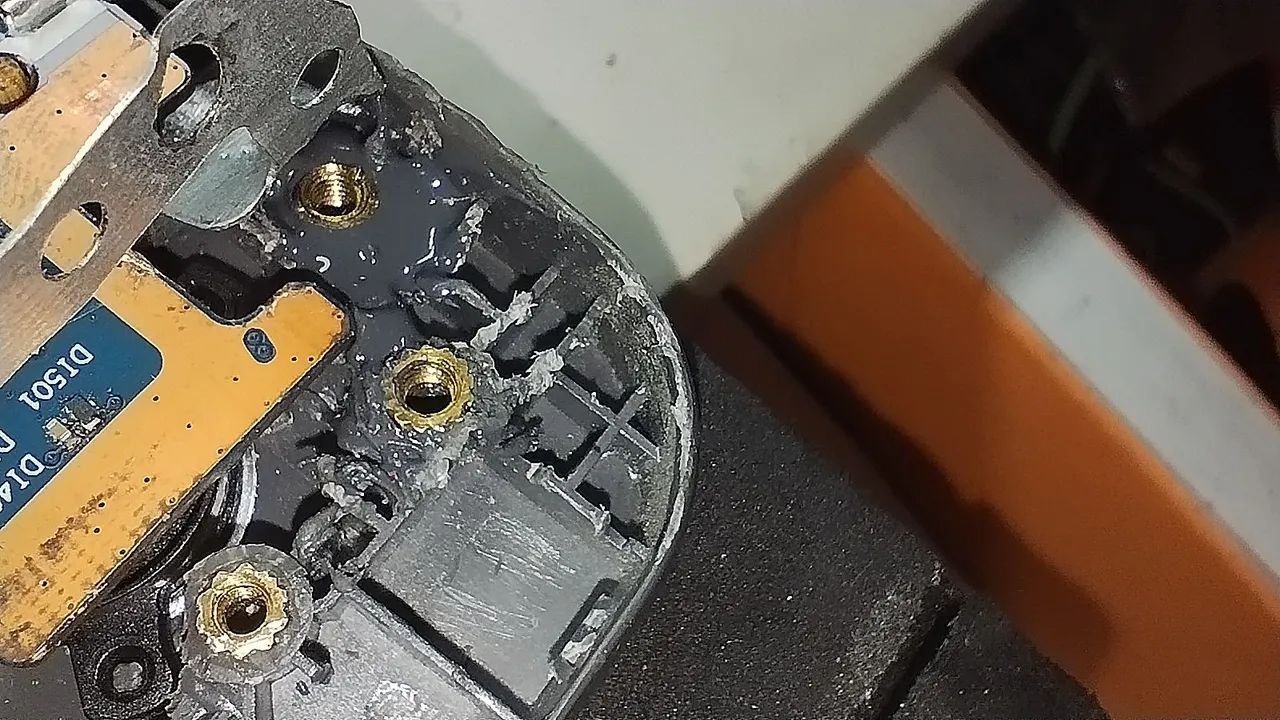 Reparo em carcaça de notebooks  - Foto 3