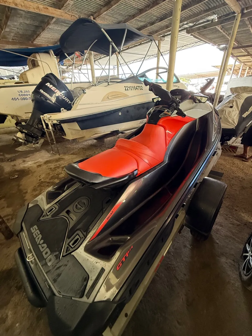 Jet ski seadoo gti 170se