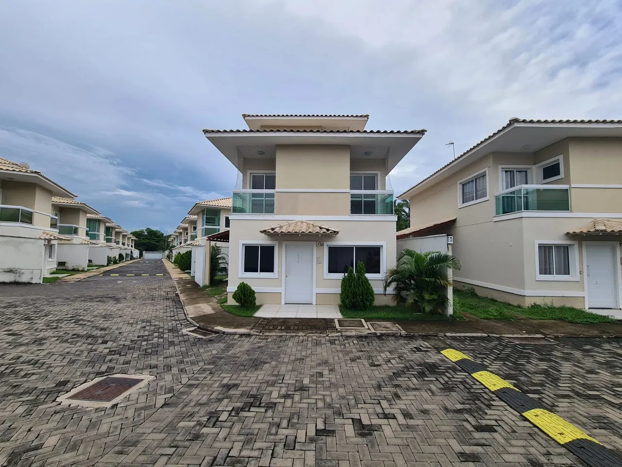 Condomínio La vie Suiça  Casa Triplex a venda no Socopó TR107370 THE - 4H52KQ