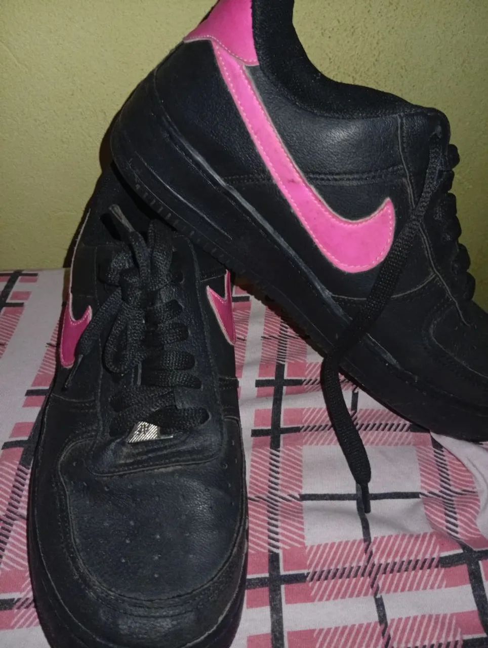 Vende-se Air force preto com rosa - Foto 4