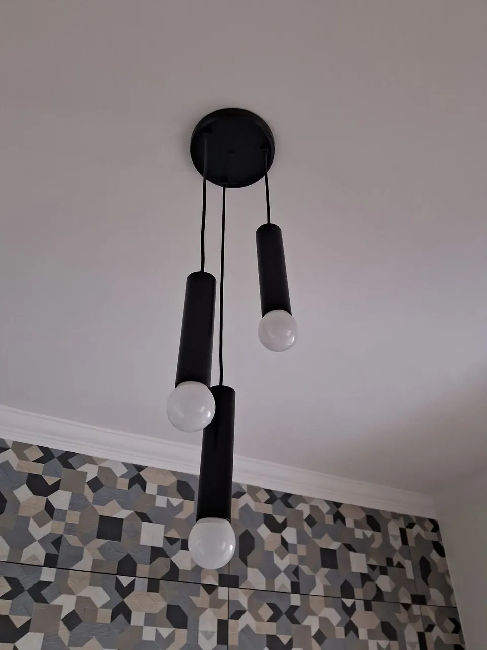 Lustre moderno com 3 lâmpadas