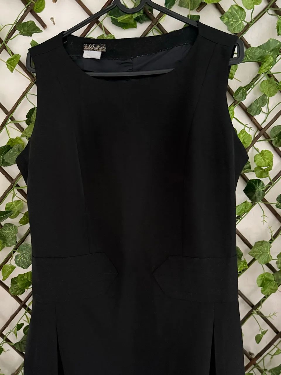 Vestido preto clássico