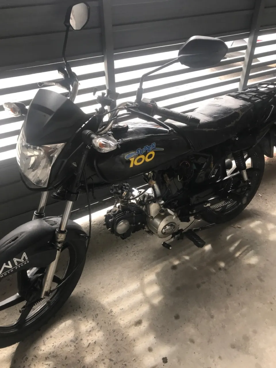 Super 100 moto boa pra trabalhar com poucos detalhes quero 2000avista ?