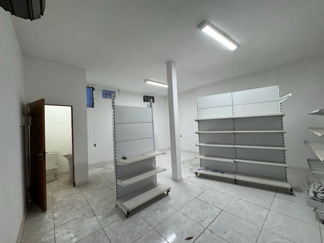 ? PONTO COMERCIAL NA AV. MATO GROSSO, CHÁCARA BRASIL.   R$ 1.700,00 mensais  - Foto 4