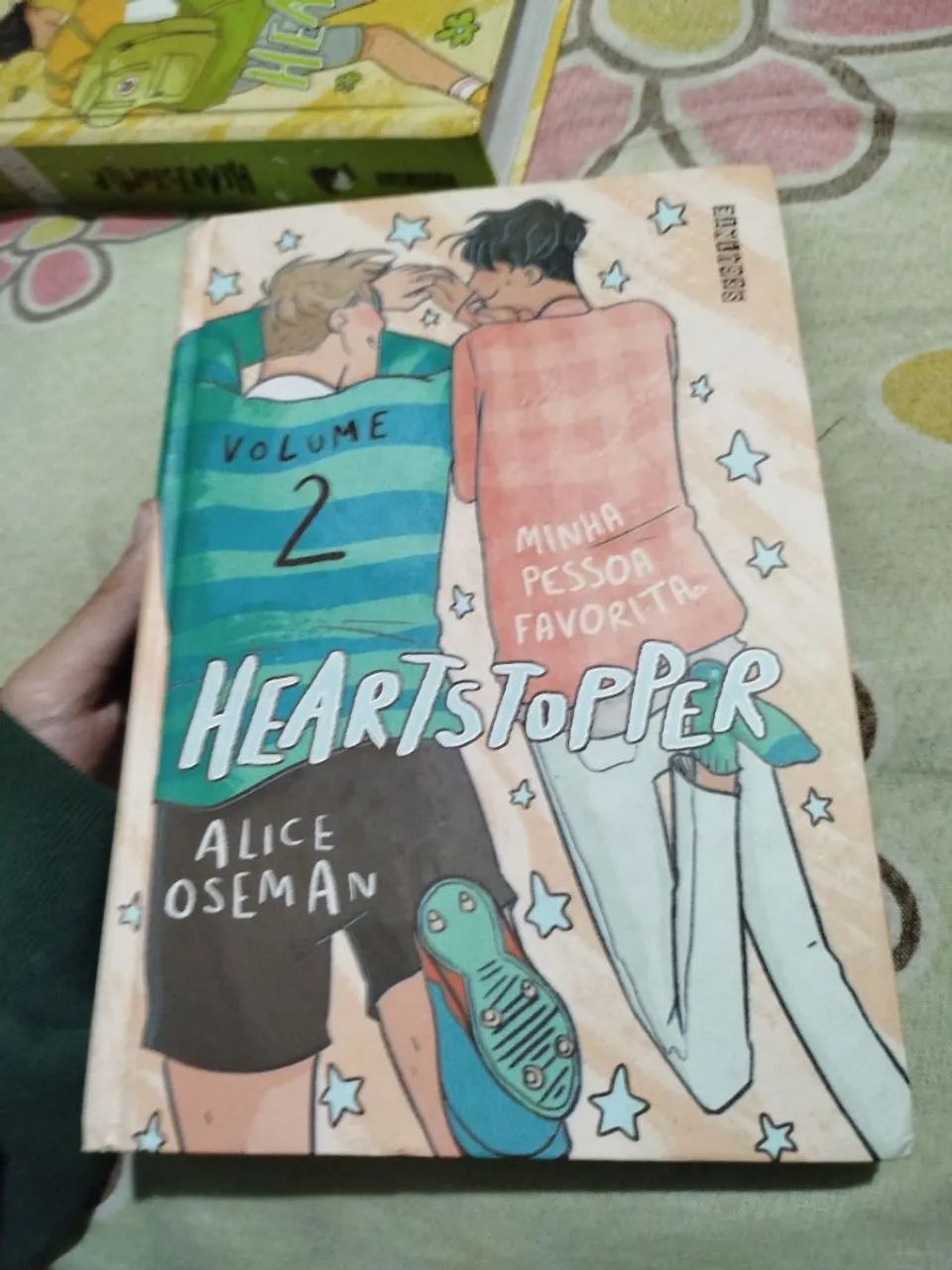 Livro heartstopper 1,2 e 3  - Foto 3