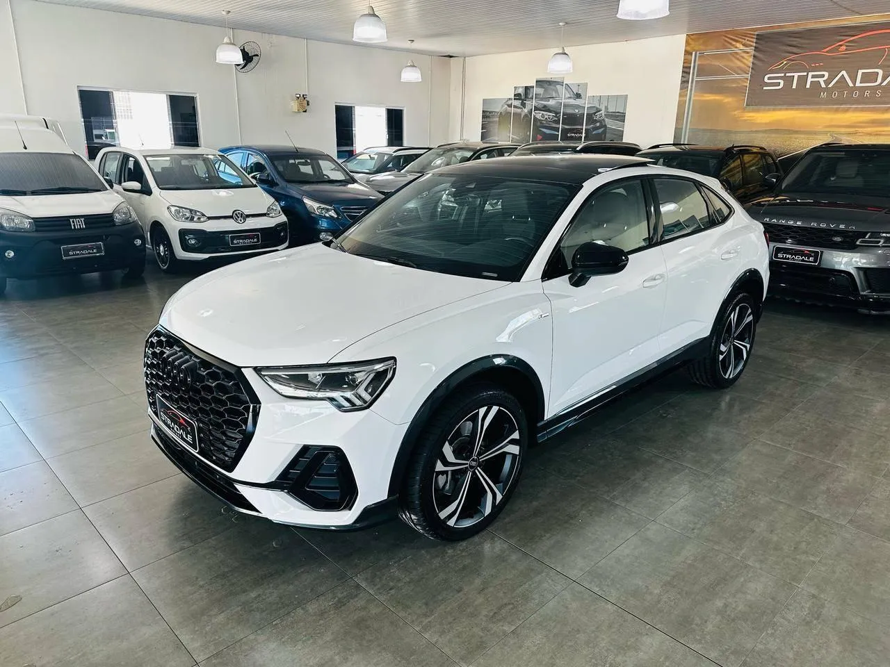 Q3 SPB PERF. BLACK 2.0 TFSI TIPT. QUAT. BRANCA 2023/2024