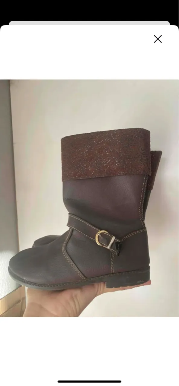Bota marrom com gliter tamanho 27