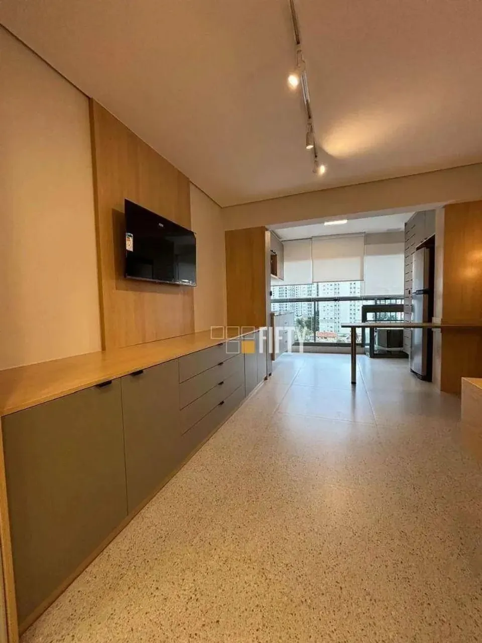 Studio moderno mobiliado para locação no Brooklin 30m² com 1 vaga, ao lado da Berrini