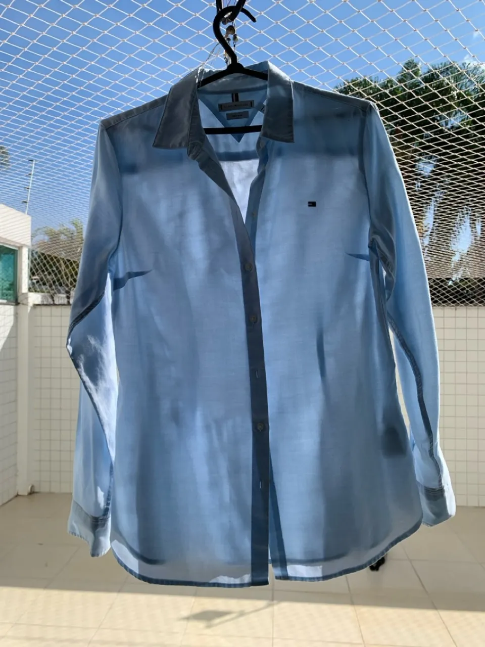 Camisa Tommy Hilfiger Azul Claro - Elegância e Conforto