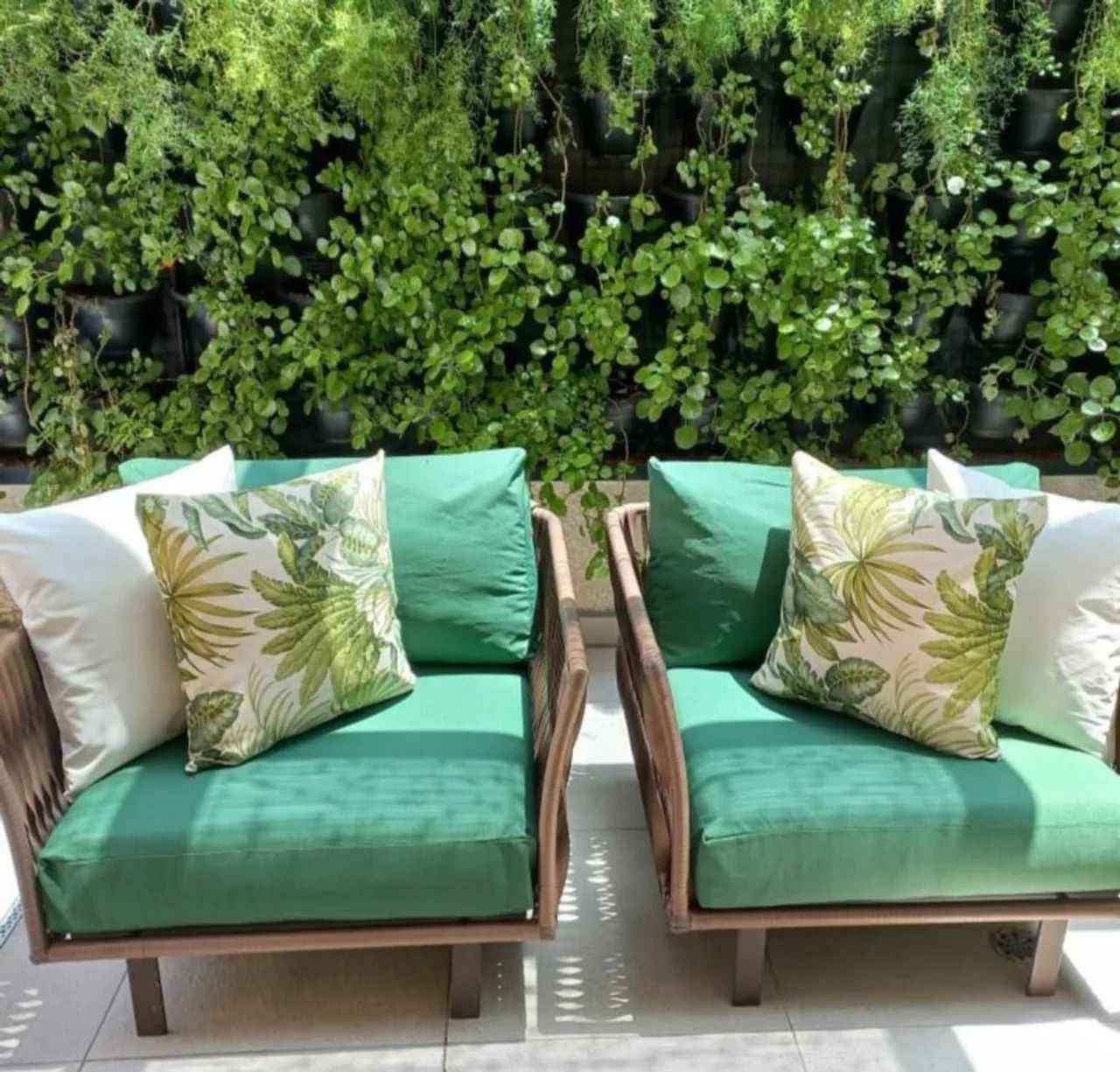 Poltronas em tecido impermeável apenas fabricamos a parte do estofados  - Foto 2