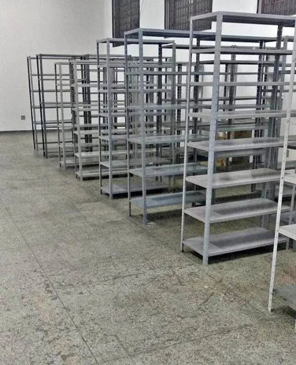 Prateleiras reforçadas