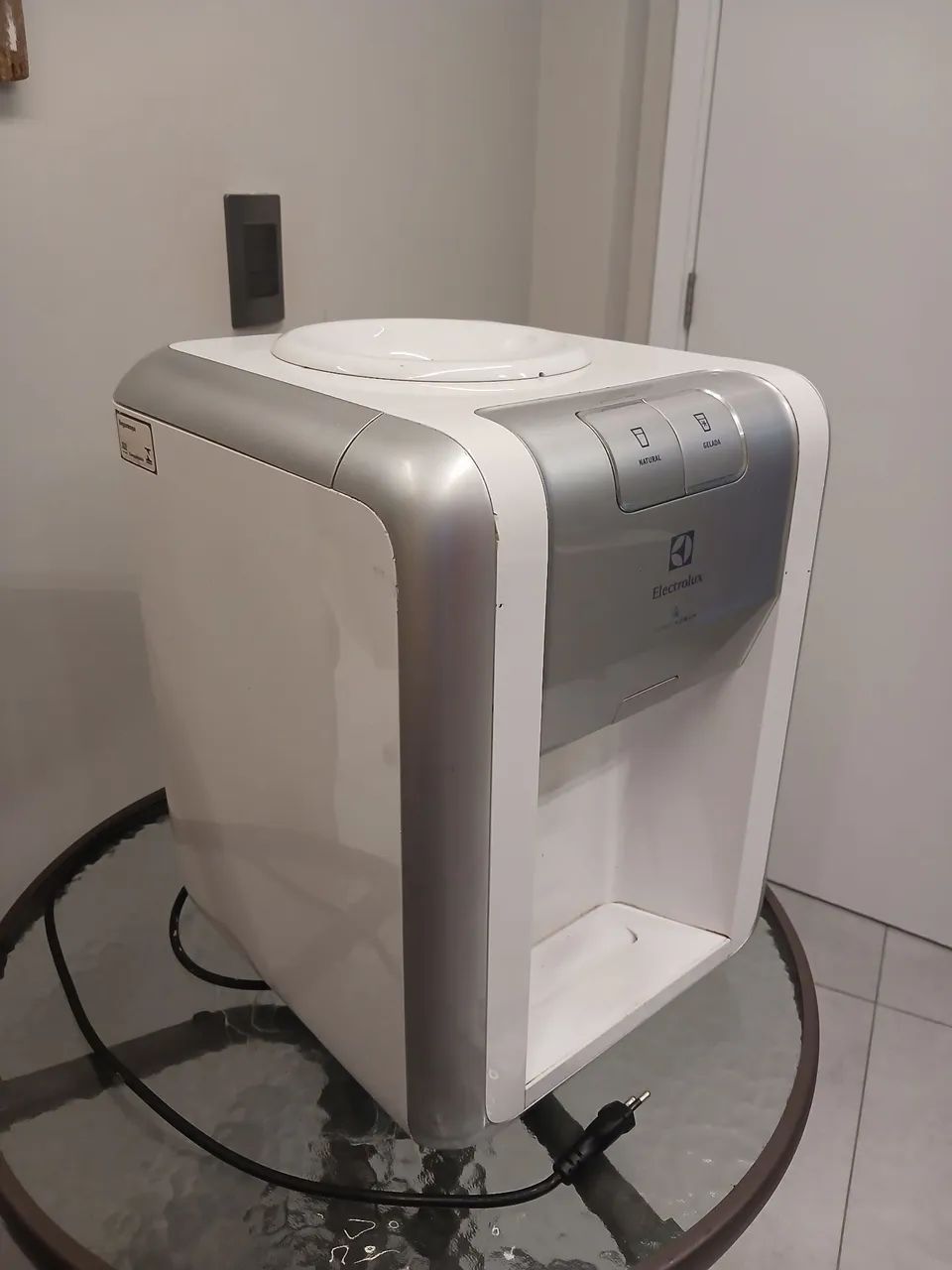 Gela água 
