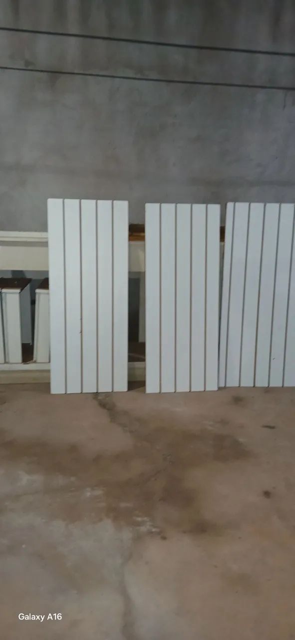 Vende-se balcao e painel canaletado  - Foto 2