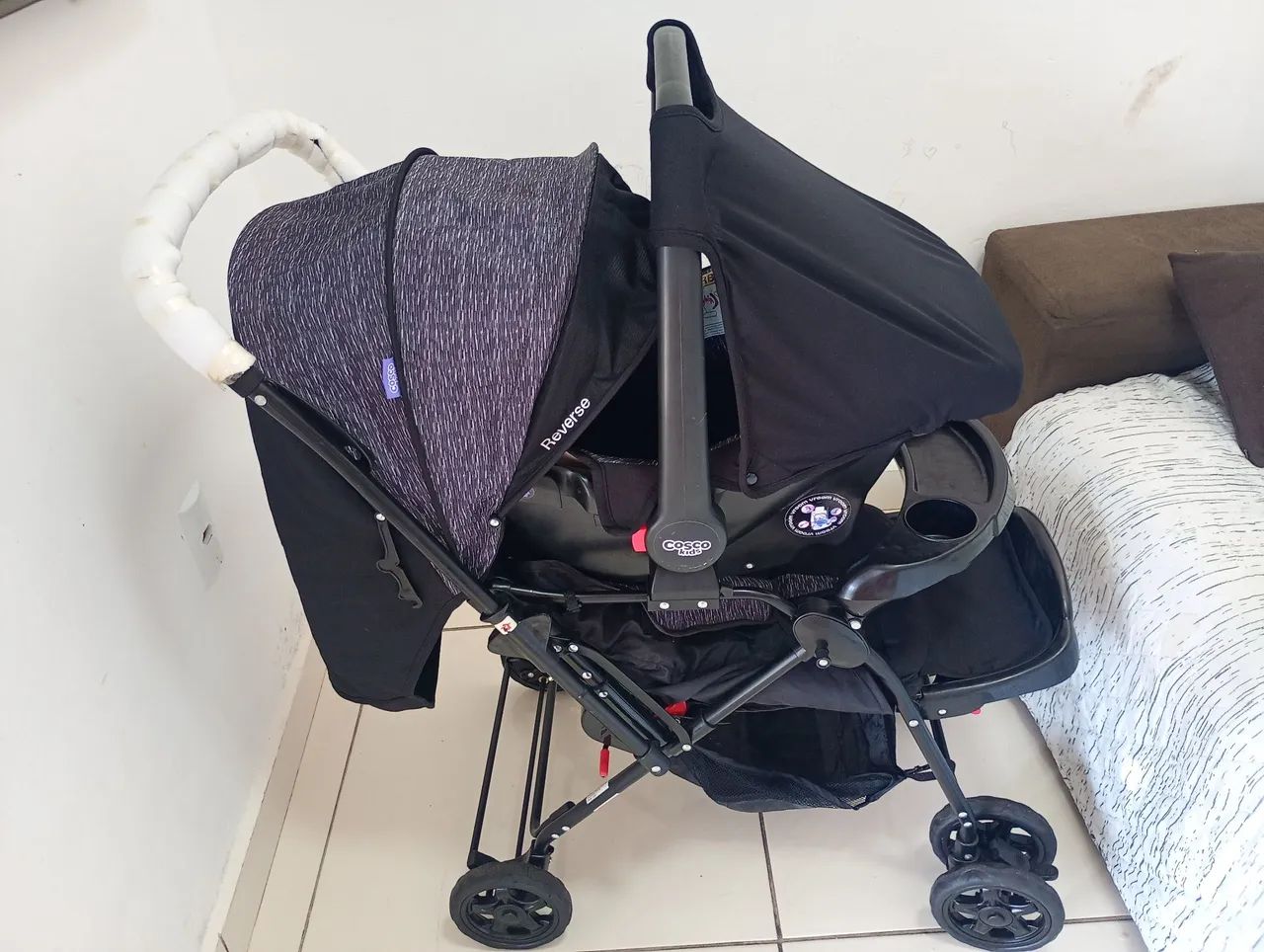 Kit carrinho e bebê conforto - Foto 2