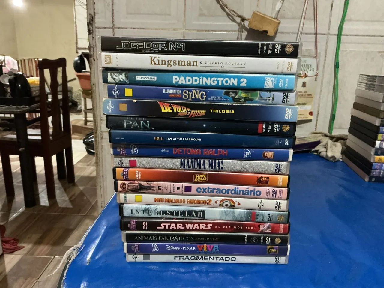 COLEÇÃO DE DVDS VARIADOS - DVD, Blu-Ray e Vídeo Cassete COLEÇÃO DE DVDS VARIADOS - DVD, Blu-Ray e Vídeo Cassete