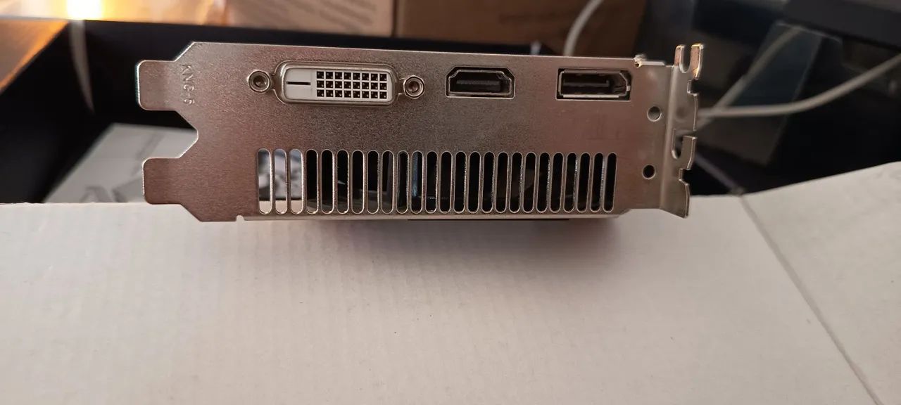 Placa de vídeo AMD 560 4Gb - Foto 4