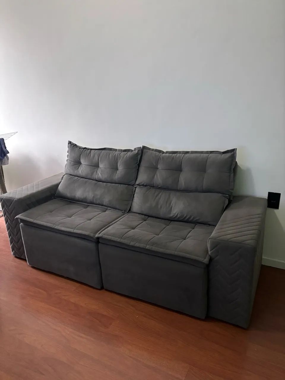 Sofá 3 lugares cinza 