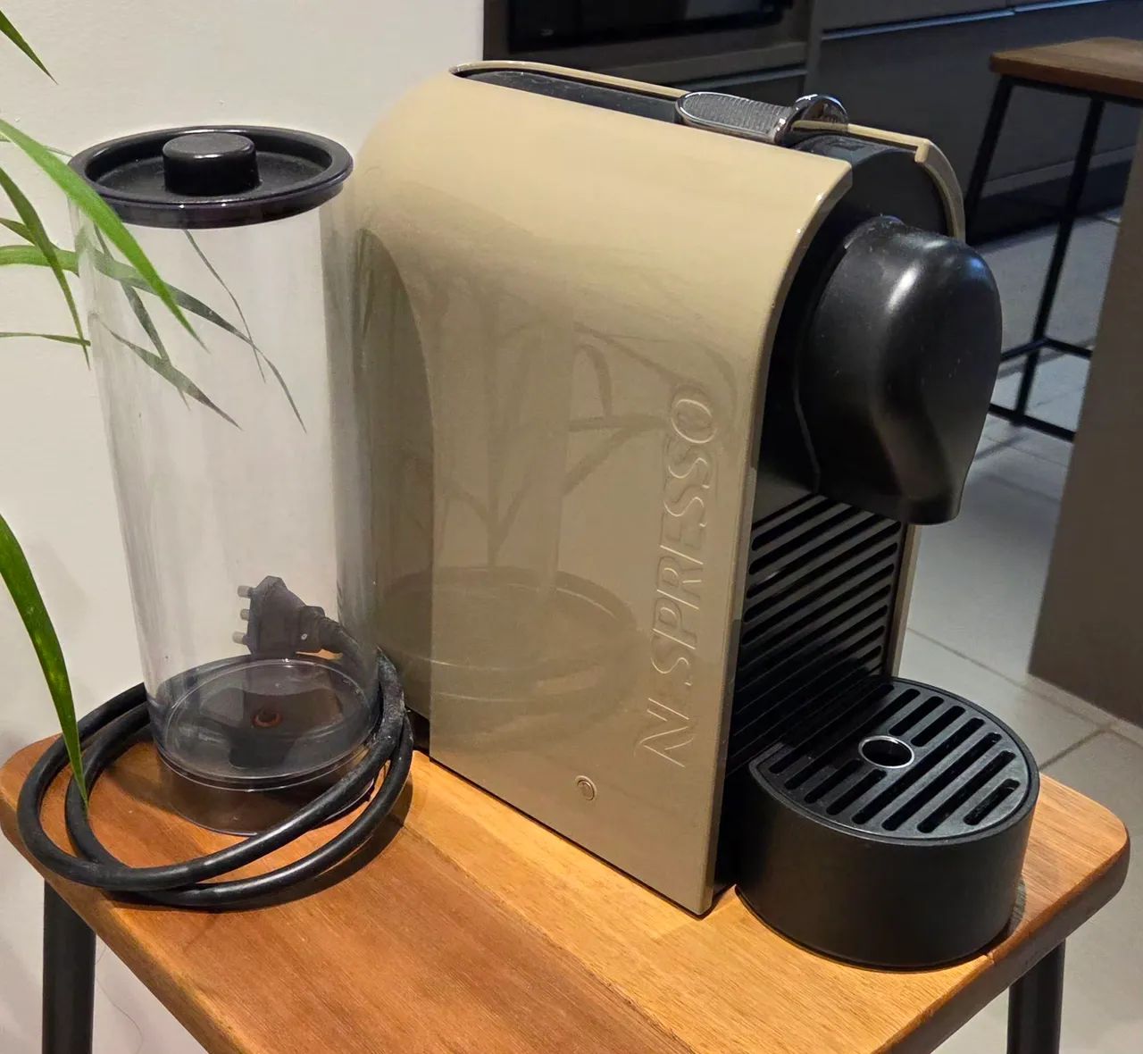 Máquina Nespresso - Excelente estado - Funcionando perfeitamente
