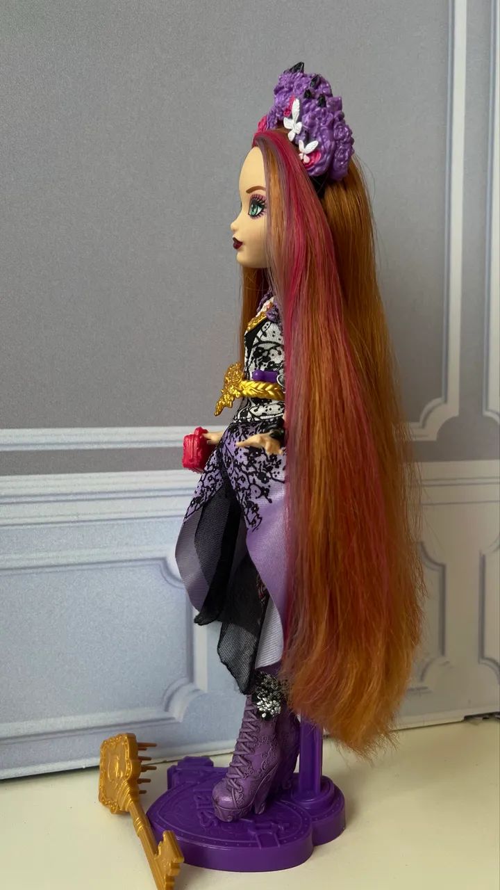 Boneca Holly O?Hair Spring - Ever After High - Foto 4
