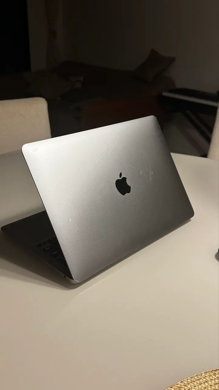 MacBook Air 2020 - Intel i3 8gb 256gb Prata - Funcionando perfeitamente
