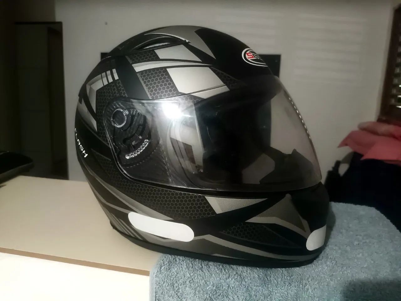 Capacete spark número 60  - Foto 3