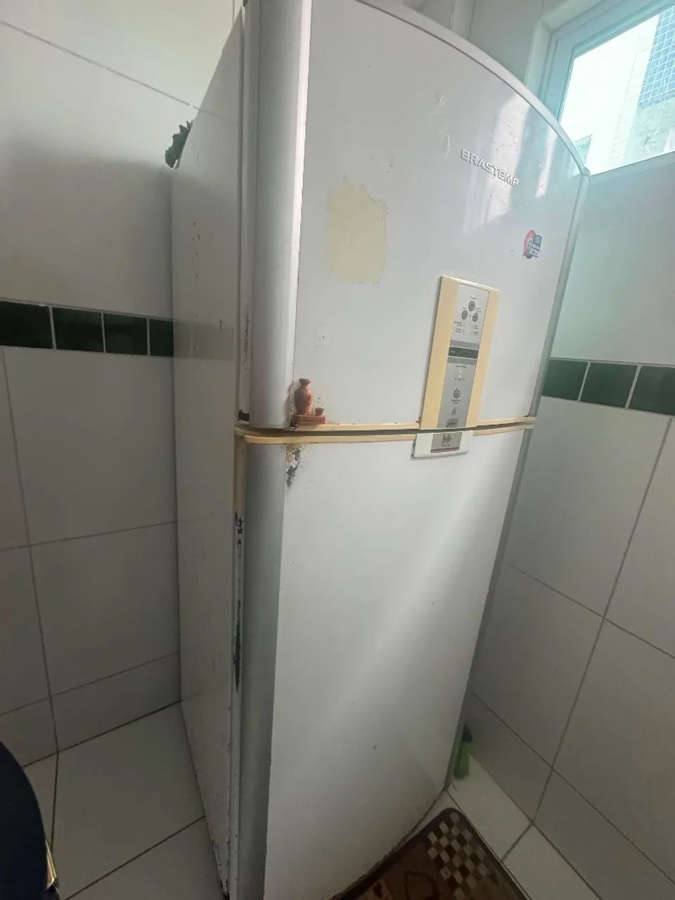 Geladeira em bom estado e sem defeitos. - Foto 2