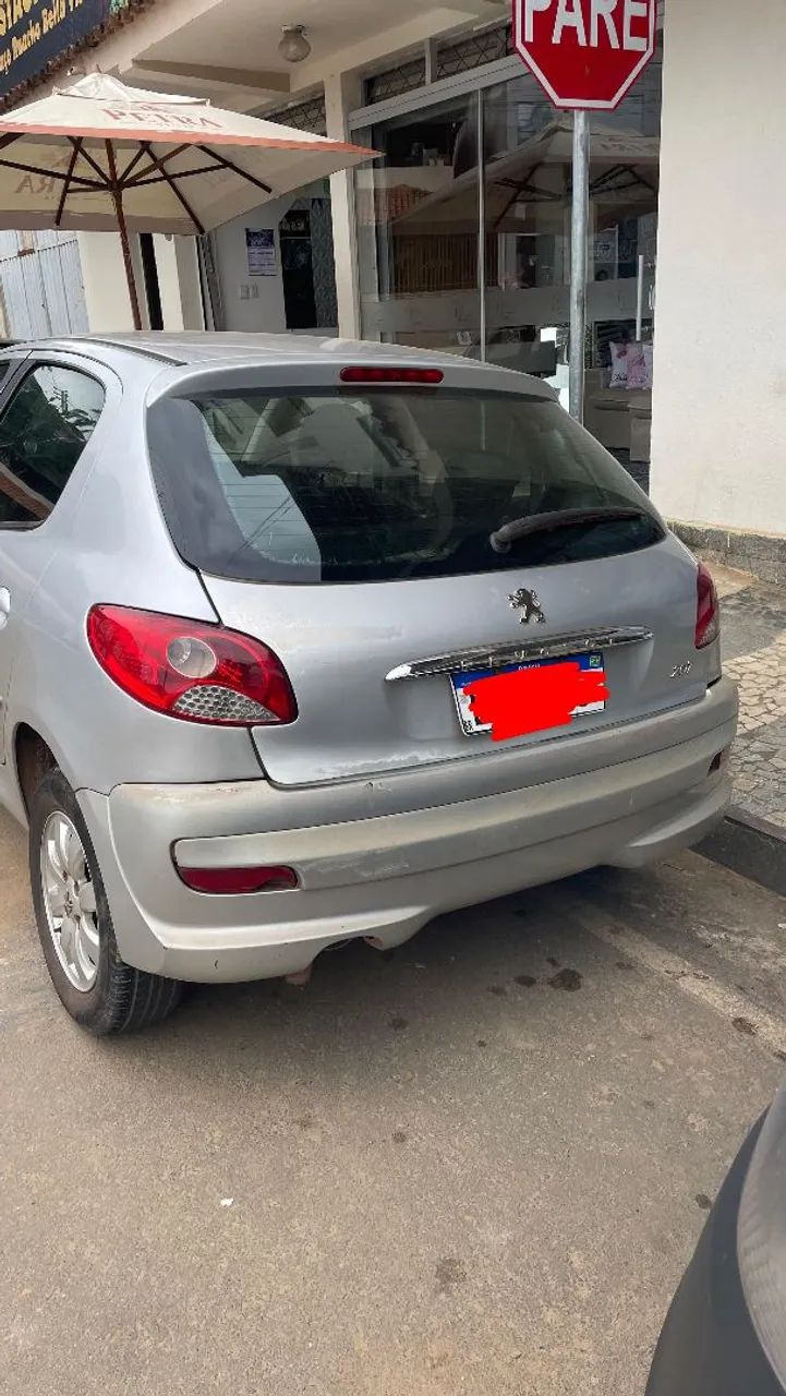 Peugeot 207 2012