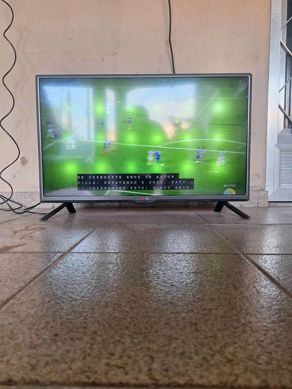Vendo TV 32 polegadas LG - Foto 4